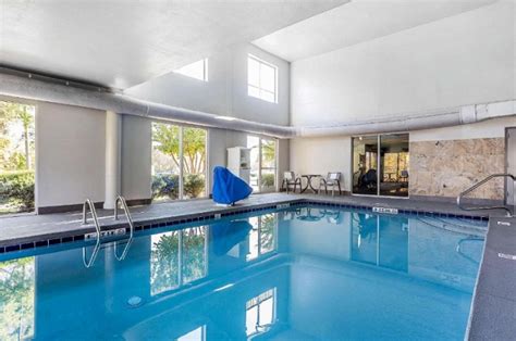 25 Hotels with Indoor Pools in Charlotte, NC