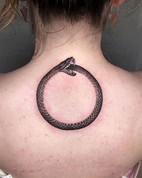 Ouroboros Tattoo Significado