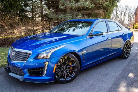 One-Owner 2018 Cadillac CTS-V Is a Supercharged 4-Door Beast With a Rare Color - autoevolution