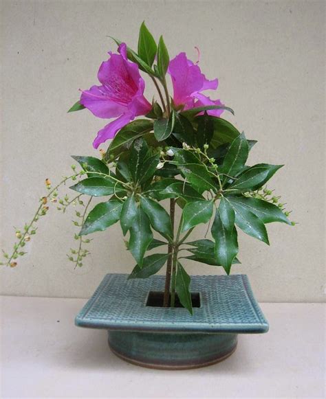 JIM FINEMAN: IKEBANA VASES