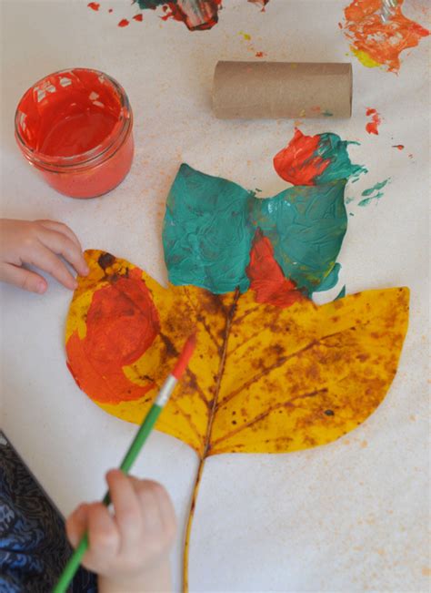 Leaf painting is a wonderful way to combine nature art with process art for kids. - ARTBAR