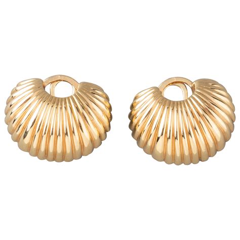 Vintage Cartier Quilted Gold Earrings at 1stDibs