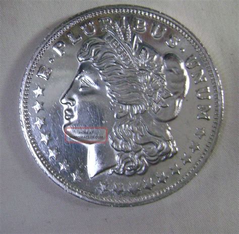 One Troy Ounce. 999 Fine Silver Silver Trade Unit Coin 31. 1 Grams