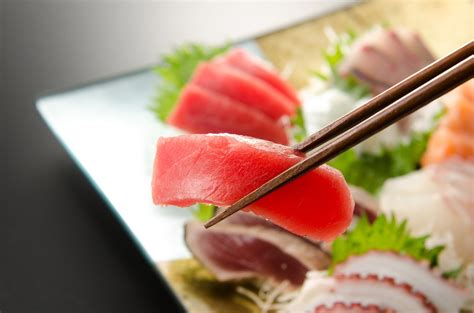 Know Your Fish: Which Ones Are Safe to Eat Raw? - The Healthy Fish