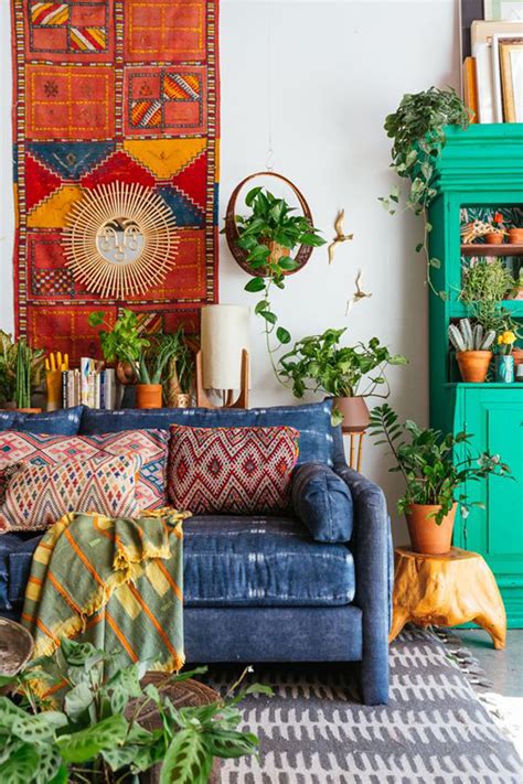 bohemian-fabric-and-wall-art-ideas | HomeMydesign