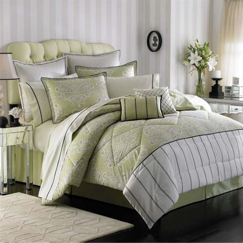 Satin comforters - DecorLinen.com.