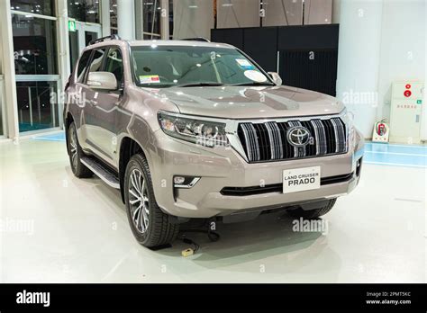 Toyota land cruiser prado hi-res stock photography and images - Alamy