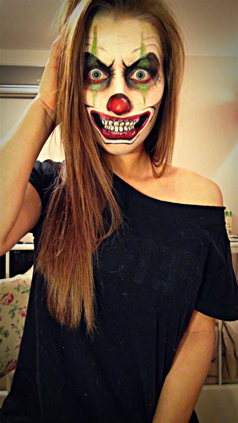 Super Scary Pictures Of Clowns | Unnerving Images for Your All