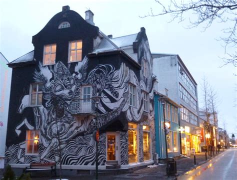 Reykjavik street art | SkyLightRain