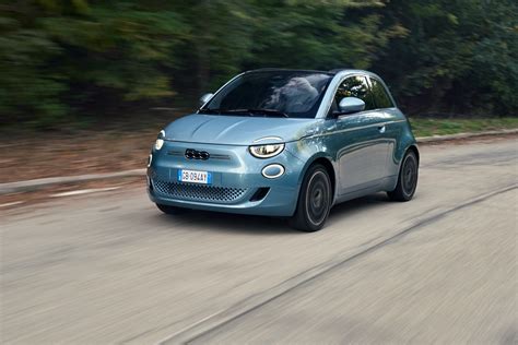 Fiat Nuova 500 full electric, prezzo da 19.900 euro incentivi compresi - QN Motori