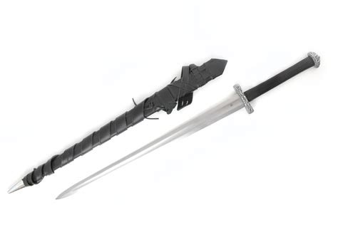 Two Handed Viking Sword | darksword-armory.com