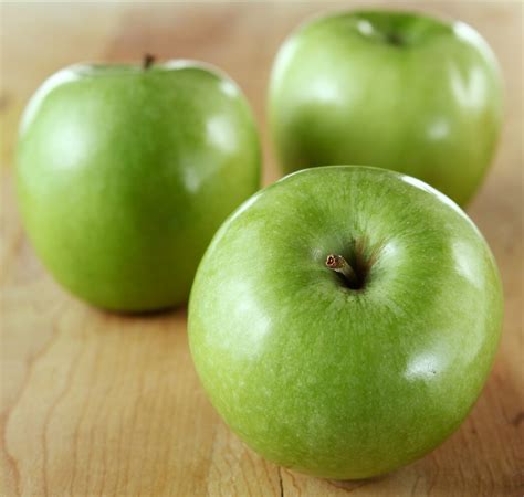 Granny Smith Apples - Prepared Food Photos, Inc.