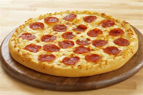 15 Deliciously Popular Pizza Toppings