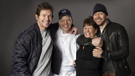 Mark, Donnie Wahlberg mourn mom Alma, who appeared on 'Wahlburgers'