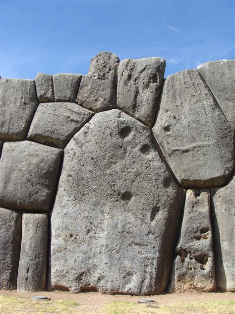 La huella del puma. Ruinas Sacsayhuamán. Cuzco. Perú | Inca architecture, Ancient architecture ...