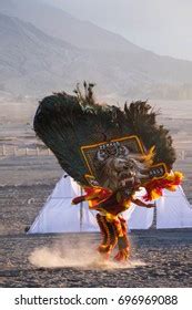 Indonesia Traditional Dance Reog Ponorogo Stock Photo 696969088 | Shutterstock