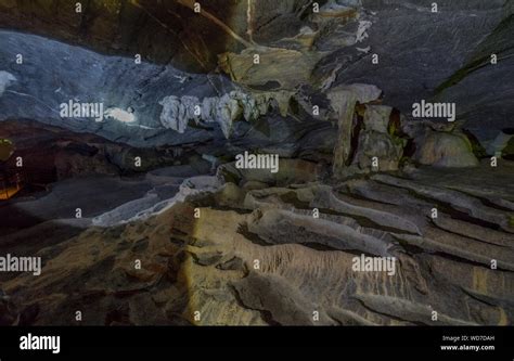 Rock Formations In Cave Stock Photo - Alamy