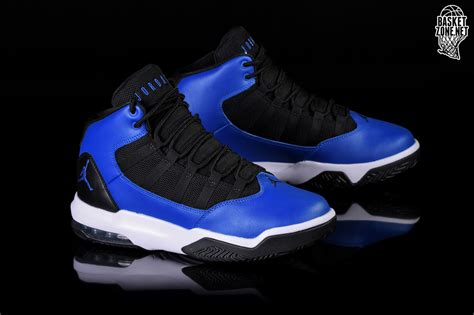 NIKE AIR JORDAN MAX AURA BLACK PHOTO BLUE per €85,00 | Basketzone.net