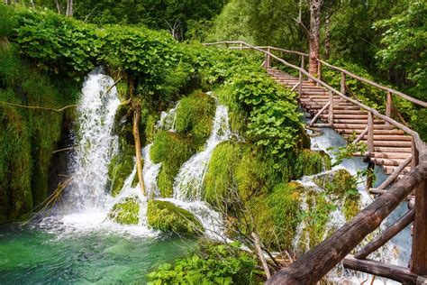 Ultimate Guide to Visiting Plitvice Lakes National Park, Croatia [2024 ]