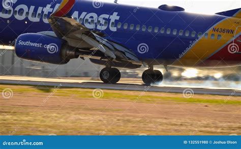 Southwest Airlines Airplane Landing on Runway Editorial Image - Image of active, close: 132551980