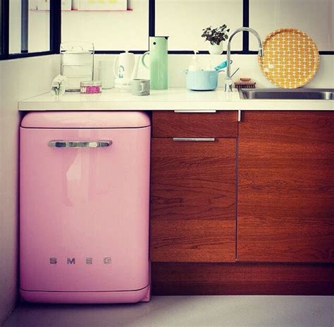 pink-SMEG-kitchen-cabinet