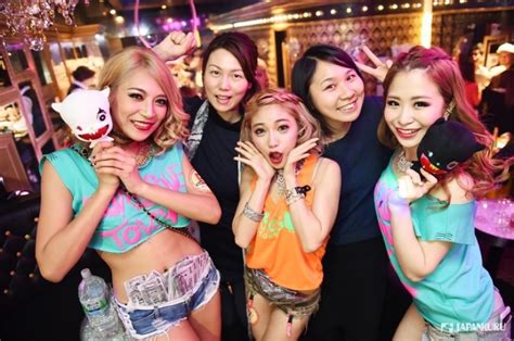 Insider's Guide To Japanese Nightclubs / Nightlife in Tokyo - Discotech ...