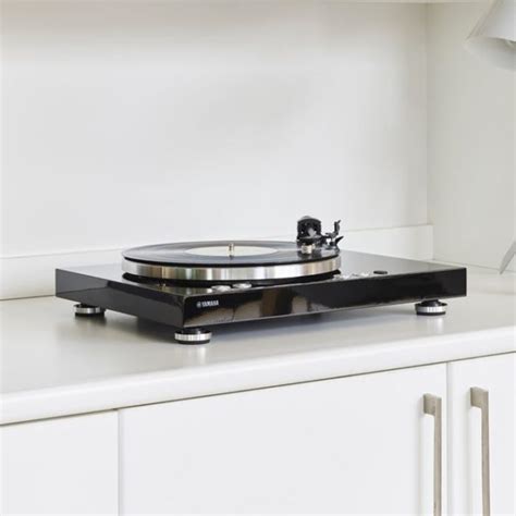 Yamaha unveils new all-in-one Wi-Fi turntable – The Vinyl Factory