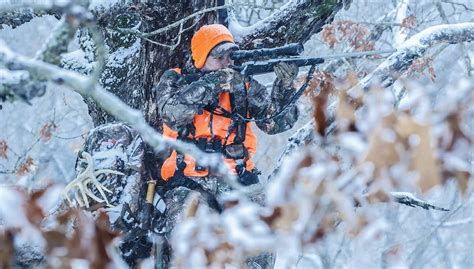 15 Whitetail Deer Hunting Tactics and Tips | Hook & Barrel Magazine