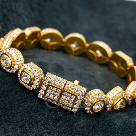 14K Yellow Gold Men's Custom Diamond Bracelet With 34.69 CT Diamonds - OMI Jewelry