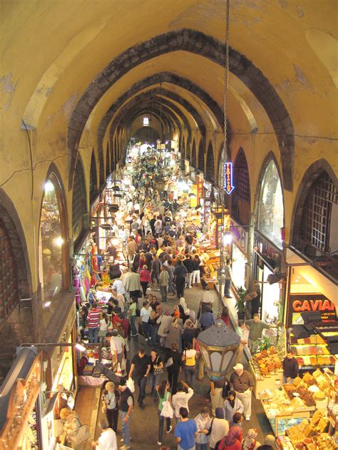 File:Ägyptischer Bazar Istanbul.JPG - Wikimedia Commons