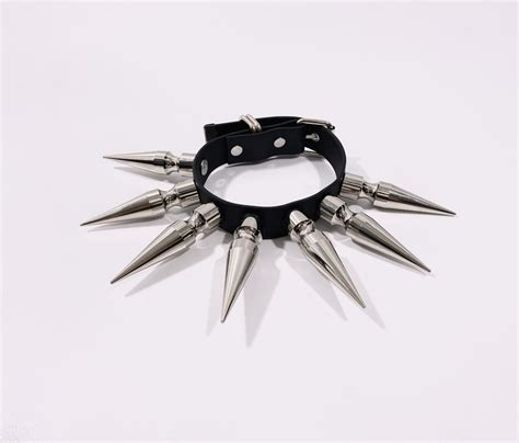 Colossal Spike Collar - Chunky Large Spikes — Devils Remains