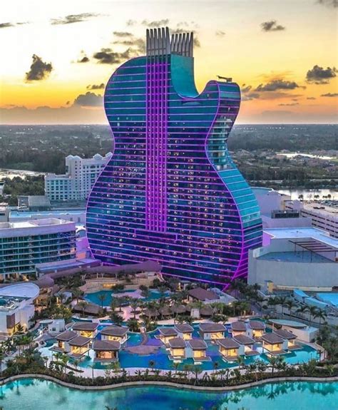 Seminole Hard Rock, the first hotel in the shape of a guitar | Collater.al