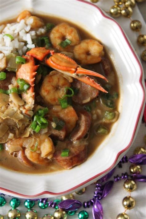 Celebrate Mardi Gras with a Delicious Seafood Gumbo | Padres