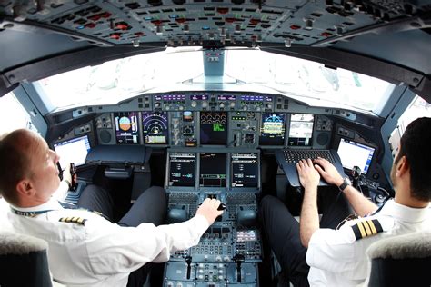 How Much Do Pilots Make? Regional and International Airline Salaries