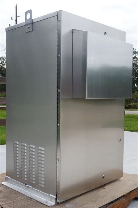 NEMA 3 Electrical Enclosures | Bison Profab