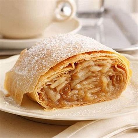 Authentic German Desserts - Album on Imgur | Идеи для блюд, Австрийская кухня, Штрудель