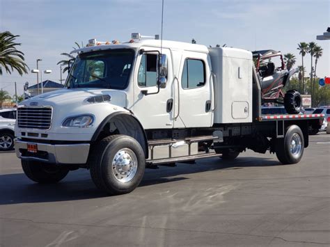 Freightliner 4x4 Crew Cab with Sleeper and 10ft Deck - Automatic Trans $98,000 | River Daves Place