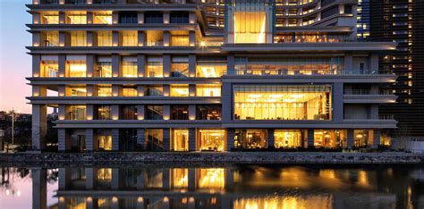 Palace Hotel Tokyo F Exterior Dusk | Palace Hotel Tokyo