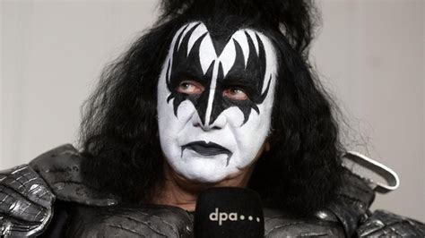 Gene Simmons Explains Why He Hated One of Kiss' Biggest Hits: 'I Hate It to This Day' | Ultimate ...