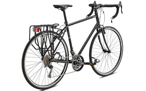 The New 2018 Fuji Touring Bike - CYCLINGABOUT.com