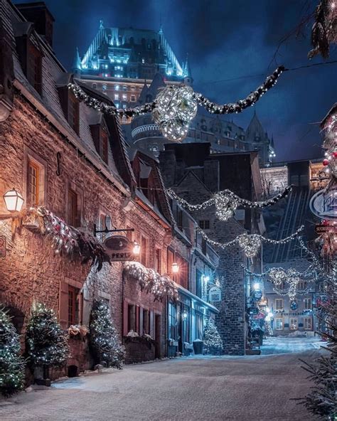 Old town Quebec is the winter wonderland!!!😍 : r/pics