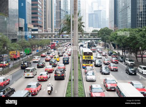 Hong Kong road traffic jam. credit: LEE RAMSDEN / ALAMY Stock Photo - Alamy