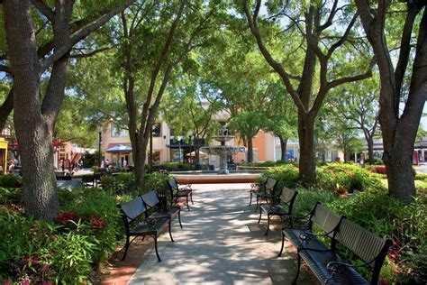 Hyde Park Village in Tampa | VISIT FLORIDA