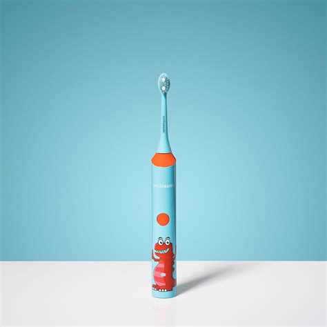 How do I brush my teeth with a sonic toothbrush? - Smilesonic