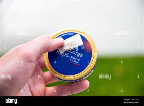 Moist snuff tobacco can hi-res stock photography and images - Alamy