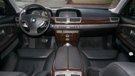 2005 BMW 745i Base Sedan 4-Door 4.4L (beautiful, black on black)