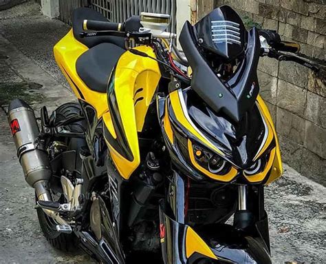 Bajaj Pulsar NS 200 Modified To Look Like KawasakiZ1000