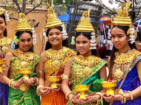 CAMBODIA'S BIGGEST FESTIVALS - Xuan Son Travel