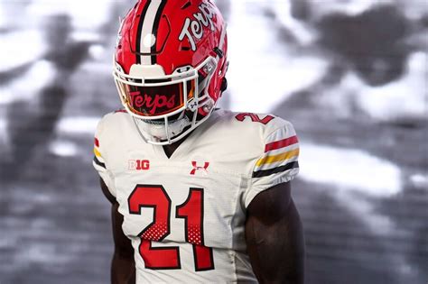 2021-22 College Football Uniform Preview — UNISWAG