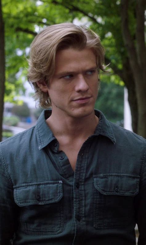 Pin by Anne (Cianfarano) Schaefer on Macgyver | Lucas till macgyver, Lucas till, Angus macgyver